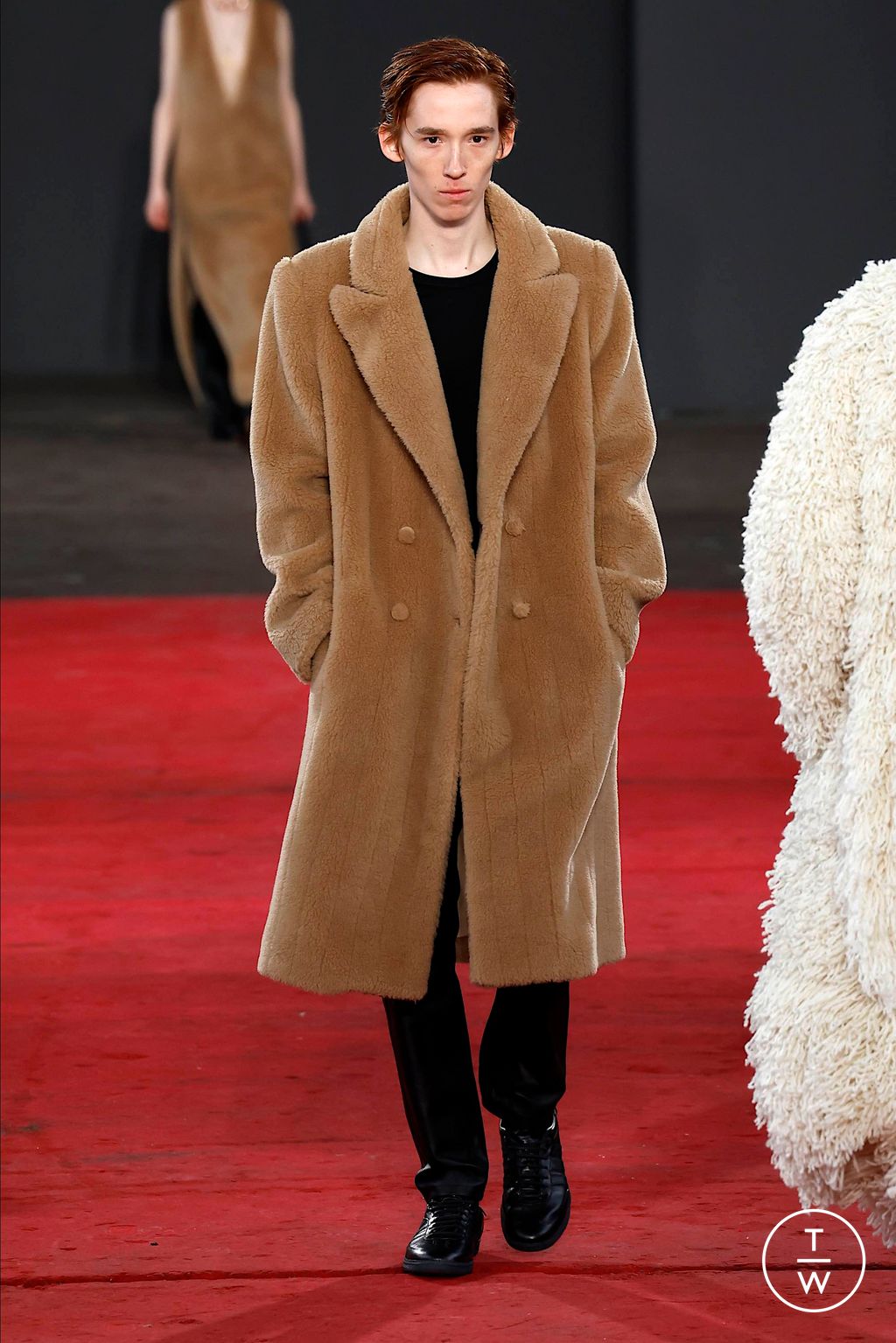 Fashion Week New York Fall/Winter 2024 look 15 from the Gabriela Hearst collection womenswear