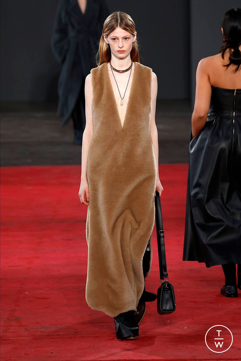 Fashion Week New York Fall/Winter 2024 look 16 from the Gabriela Hearst collection womenswear