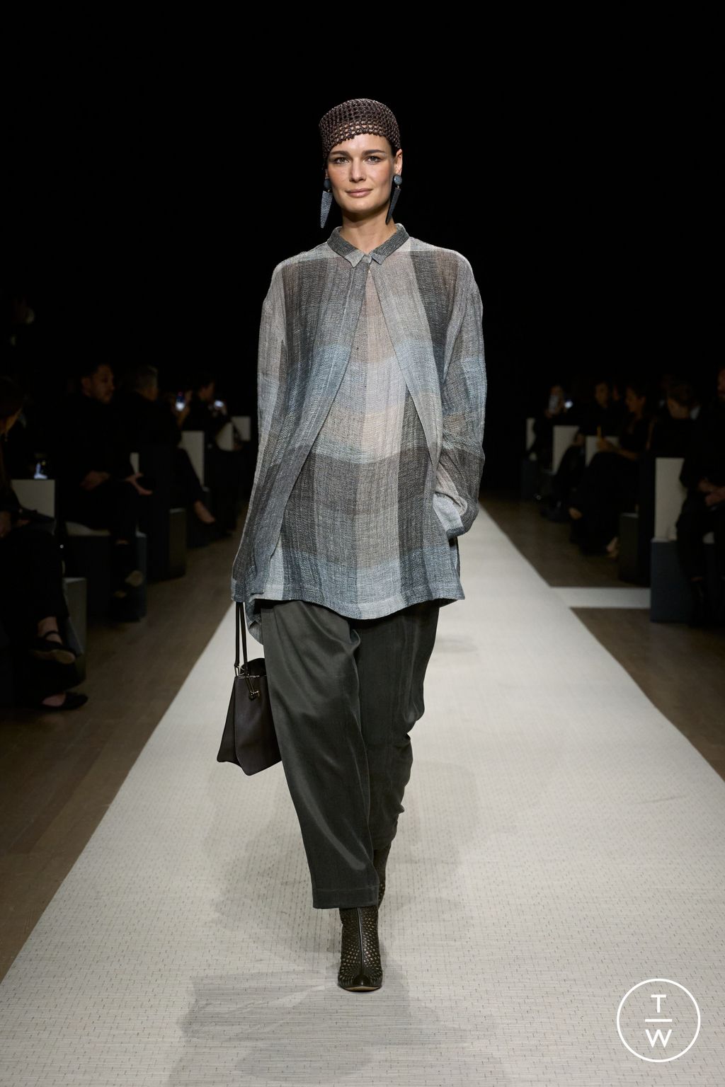 Fashion Week New York Spring/Summer 2025 look 11 from the Giorgio Armani collection womenswear