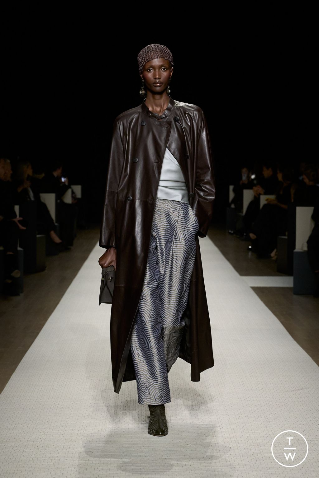 Fashion Week New York Spring/Summer 2025 look 14 from the Giorgio Armani collection womenswear
