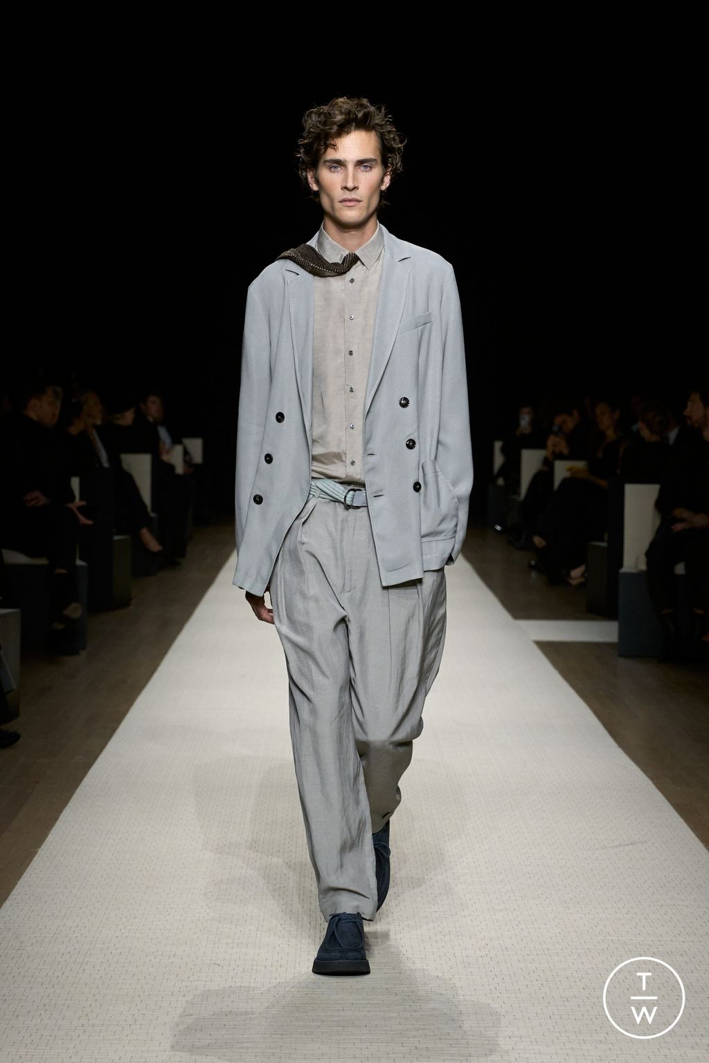 Fashion Week New York Spring/Summer 2025 look 15 from the Giorgio Armani collection womenswear