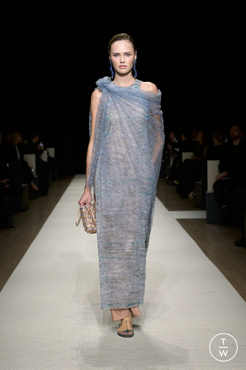 Fashion Week New York Spring/Summer 2025 look 81 from the Giorgio Armani collection womenswear