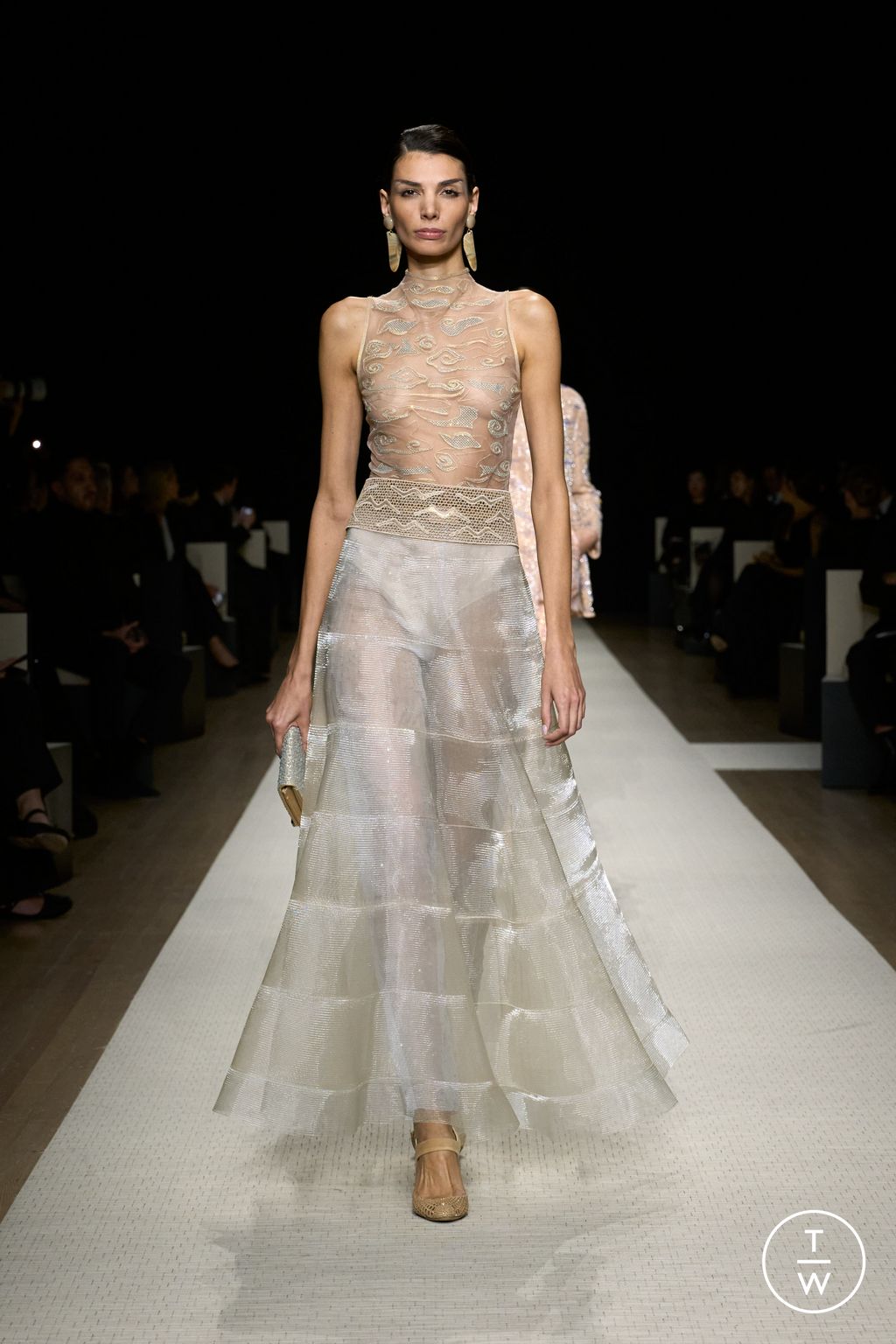 Fashion Week New York Spring/Summer 2025 look 84 from the Giorgio Armani collection womenswear