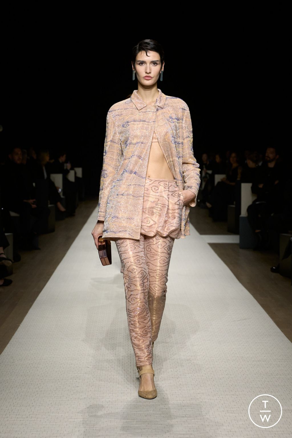 Fashion Week New York Spring/Summer 2025 look 85 from the Giorgio Armani collection womenswear