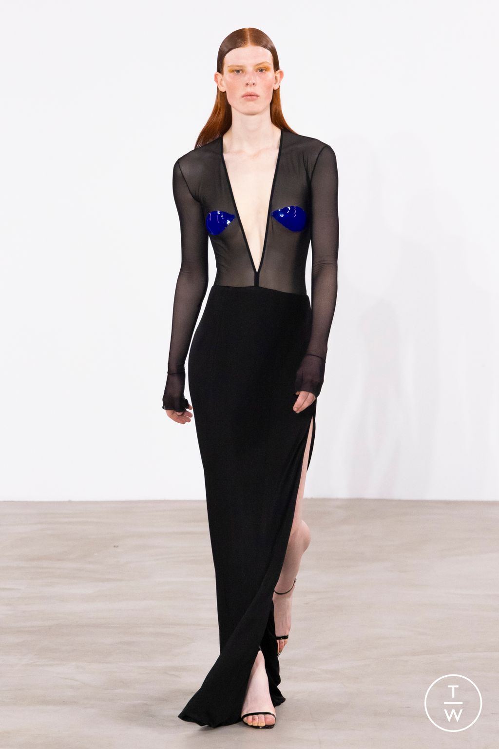 Fashion Week Paris Fall/Winter 2024 look 31 de la collection Galvan womenswear