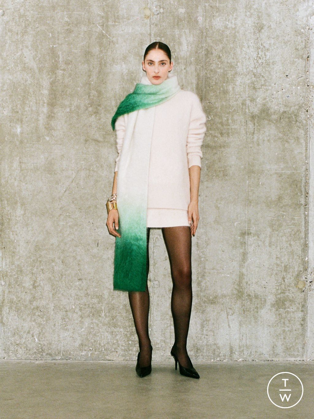 Fashion Week London Resort 2025 look 17 from the Galvan collection womenswear