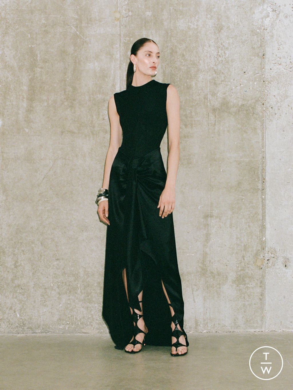 Fashion Week London Resort 2025 look 22 from the Galvan collection 女装