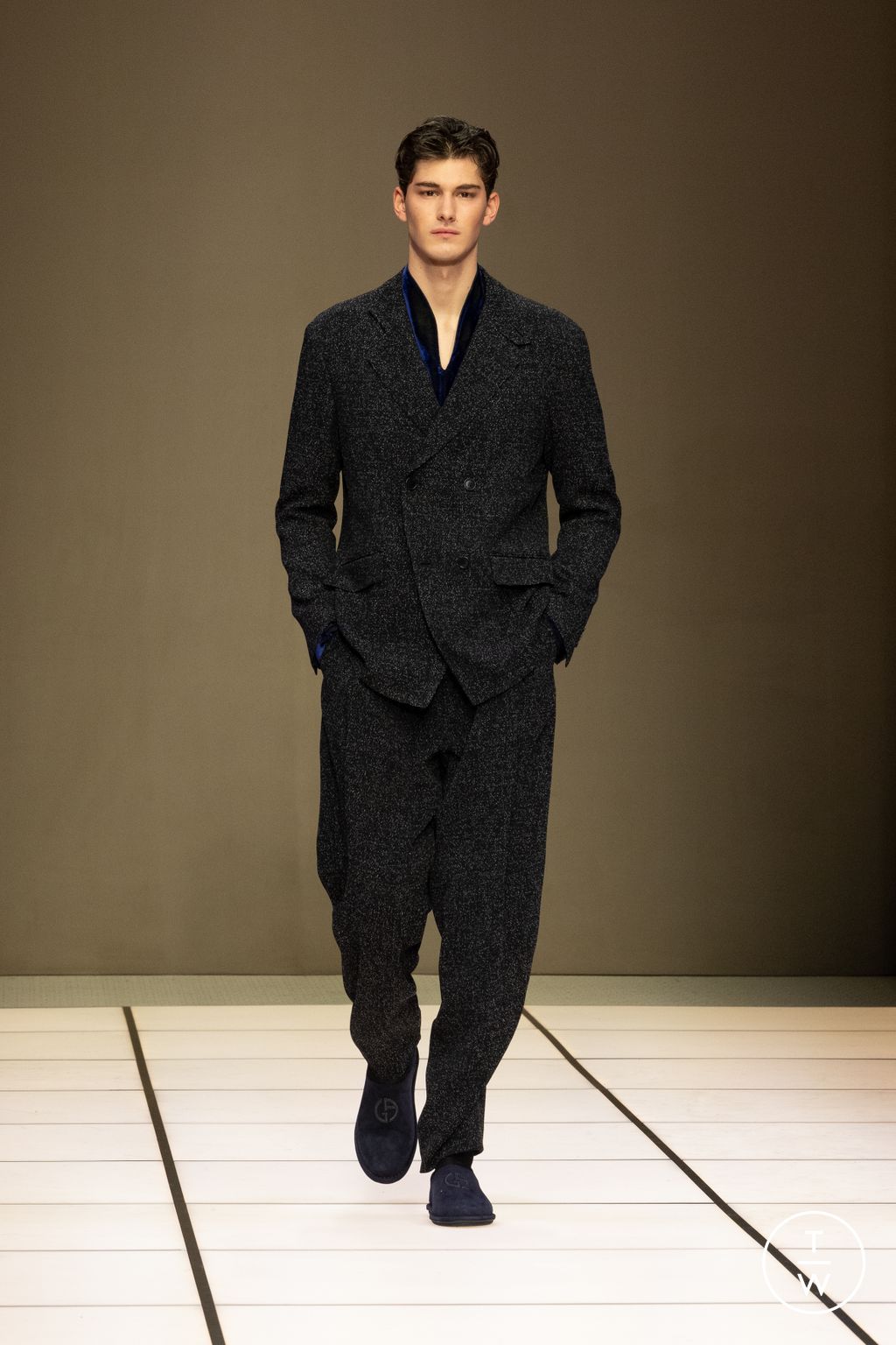 Fashion Week Milan Fall/Winter 2026 look 103 from the Giorgio Armani collection menswear