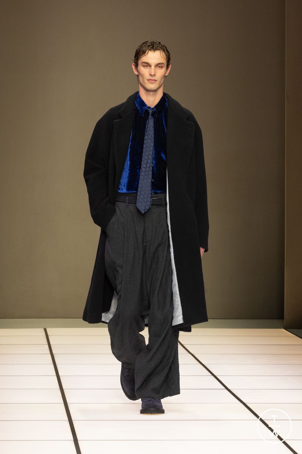 Fashion Week Milan Fall/Winter 2026 look 106 from the Giorgio Armani collection menswear