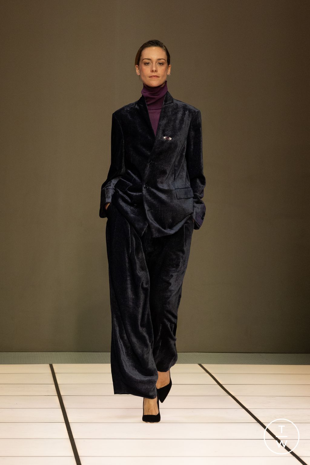 Fashion Week Milan Fall/Winter 2026 look 111 de la collection Giorgio Armani menswear