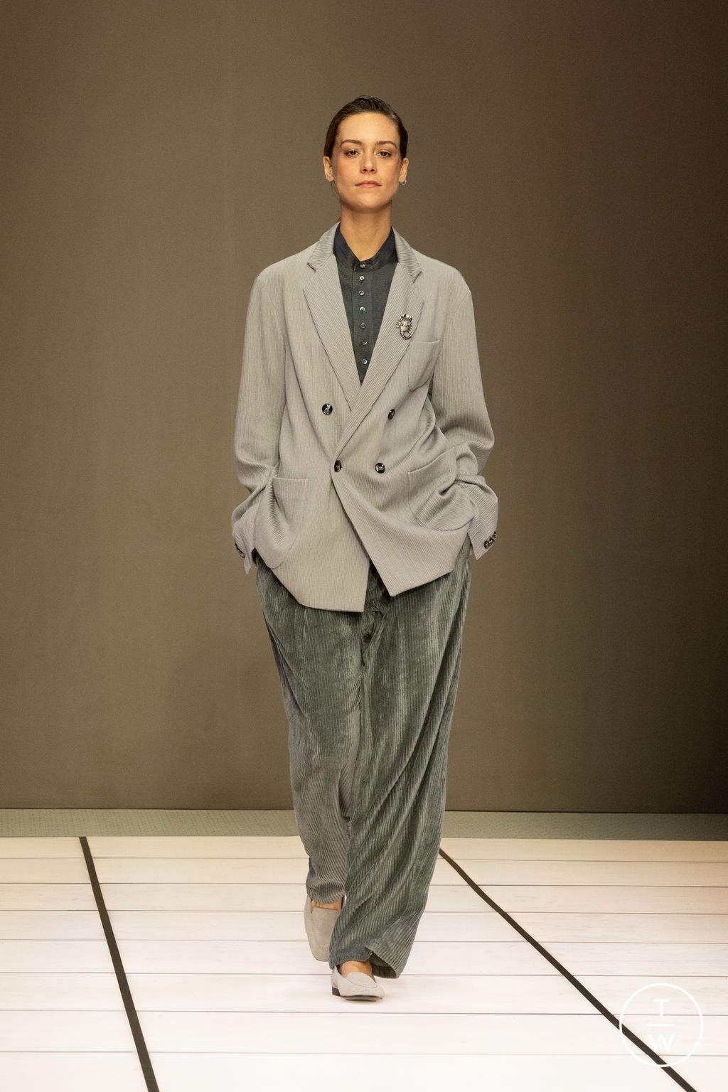 Fashion Week Milan Fall/Winter 2026 look 17 from the Giorgio Armani collection menswear