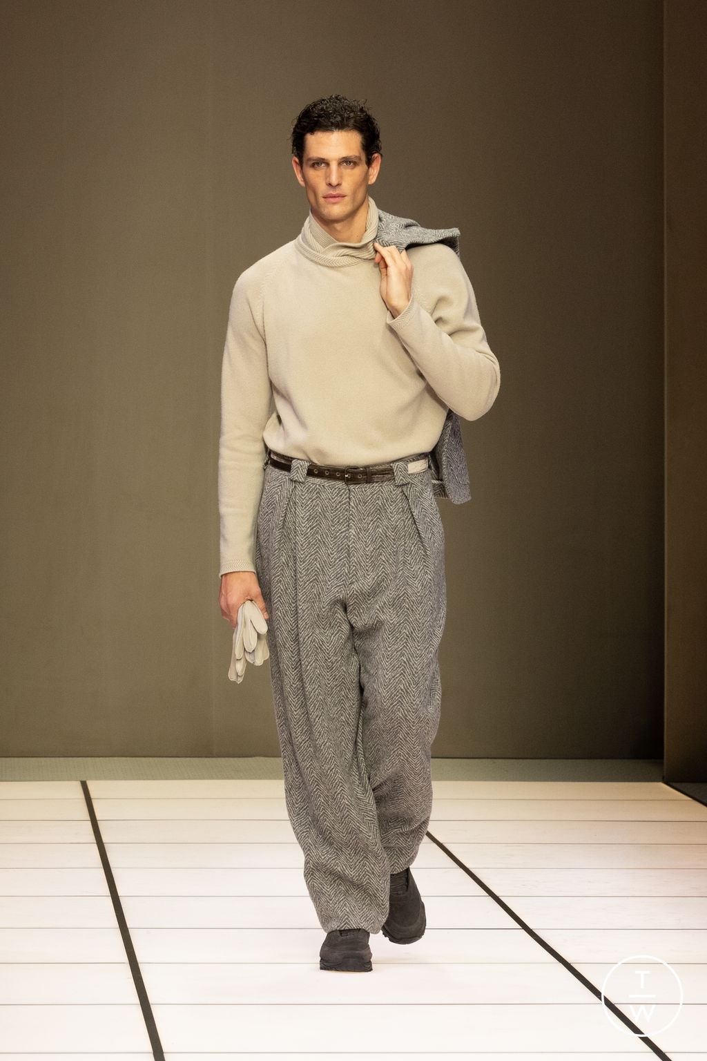 Fashion Week Milan Fall/Winter 2026 look 22 from the Giorgio Armani collection menswear