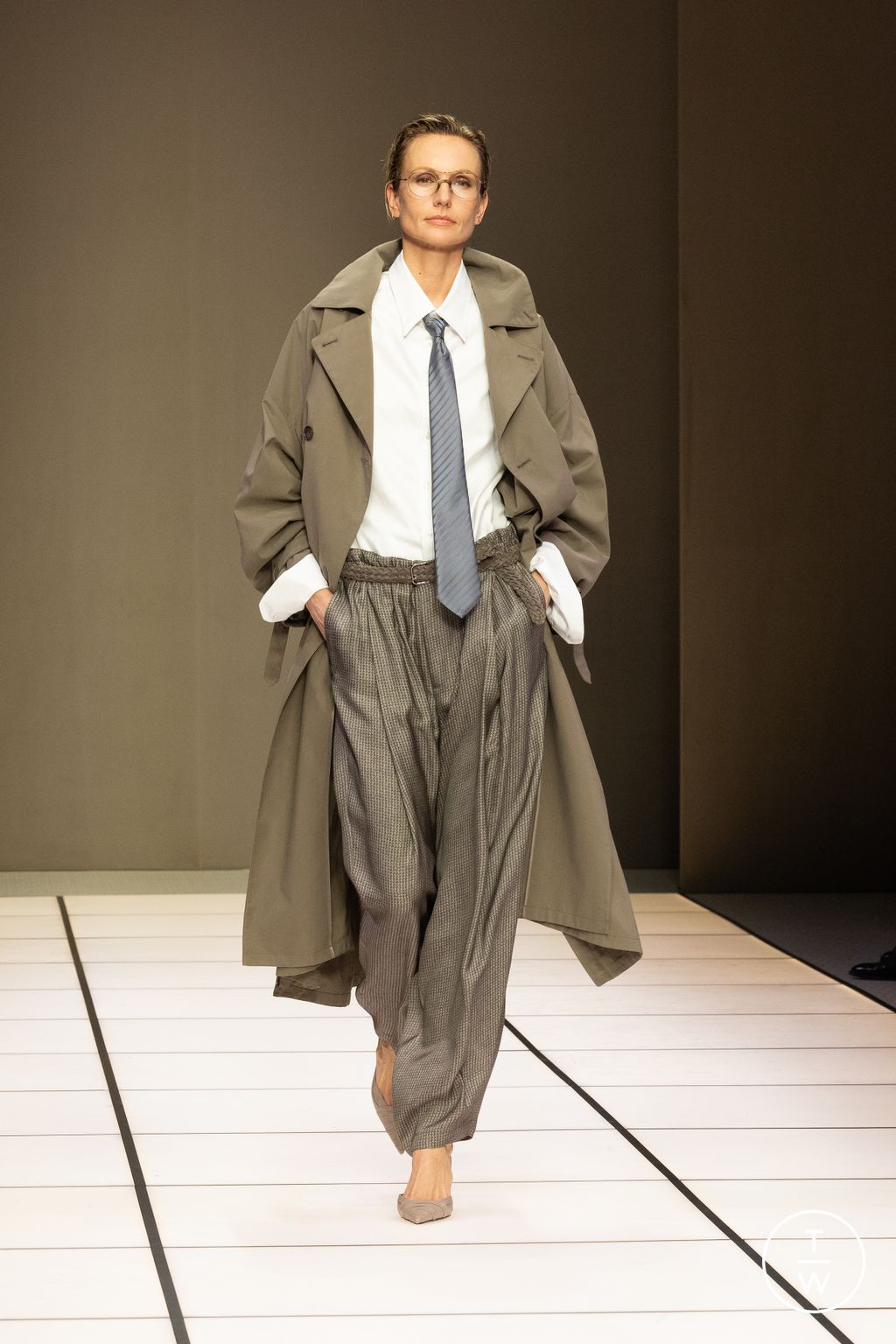 Fashion Week Milan Fall/Winter 2026 look 37 from the Giorgio Armani collection menswear