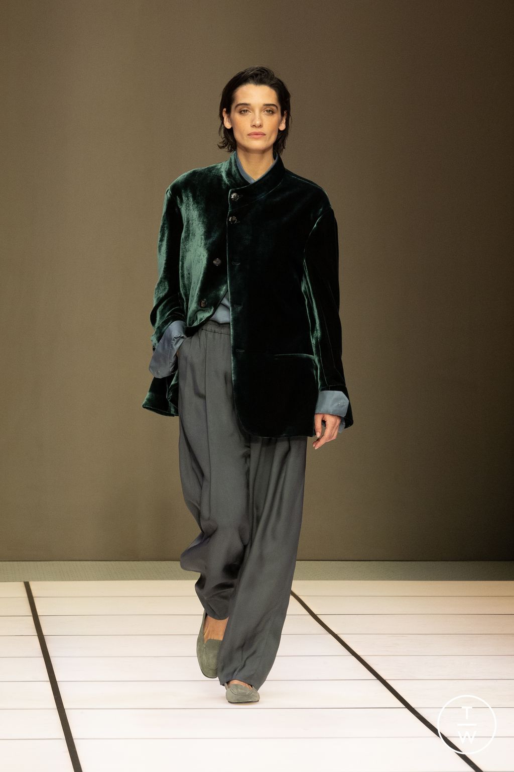 Fashion Week Milan Fall/Winter 2026 look 9 de la collection Giorgio Armani menswear