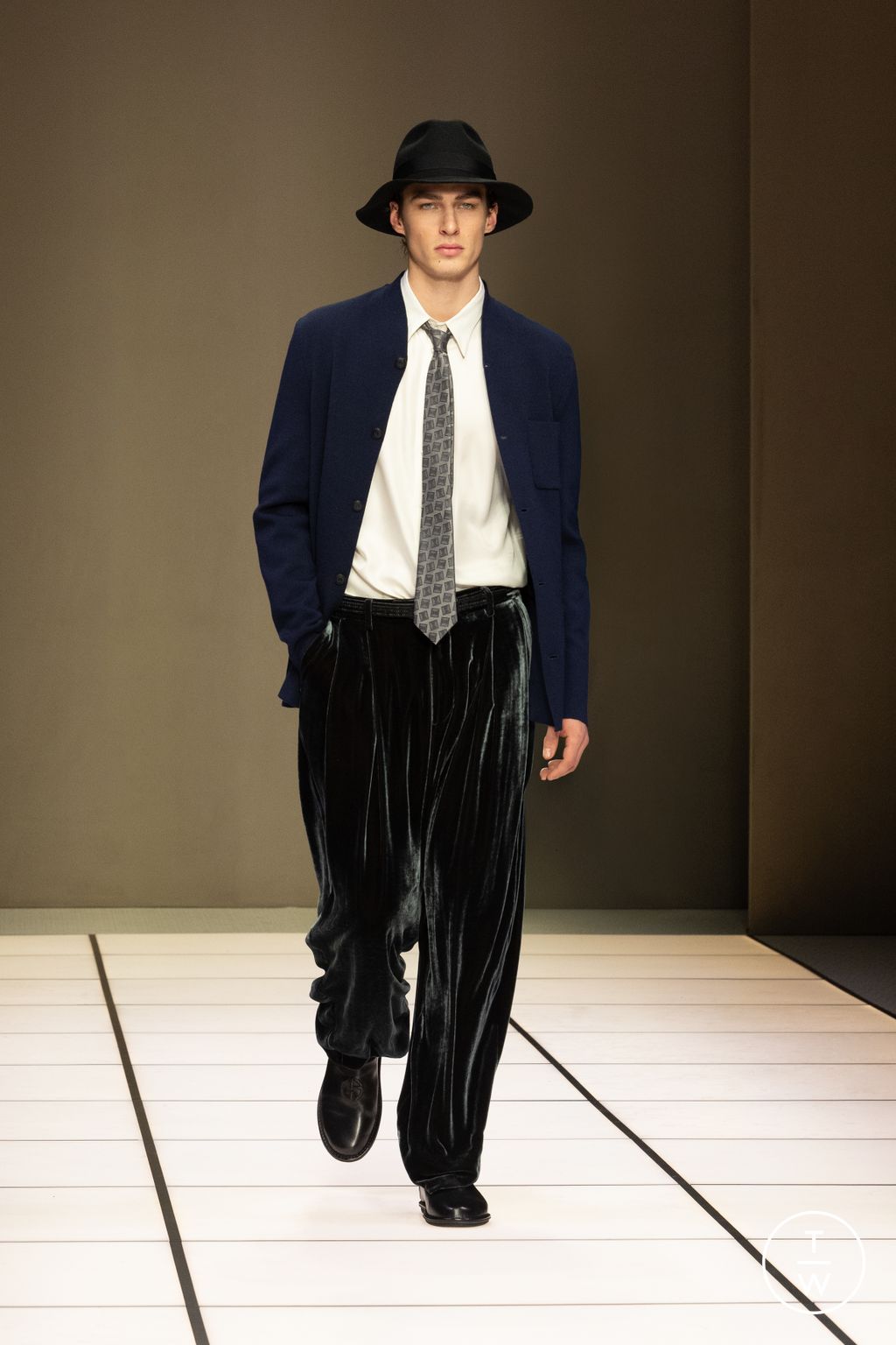 Fashion Week Milan Fall/Winter 2026 look 98 from the Giorgio Armani collection menswear