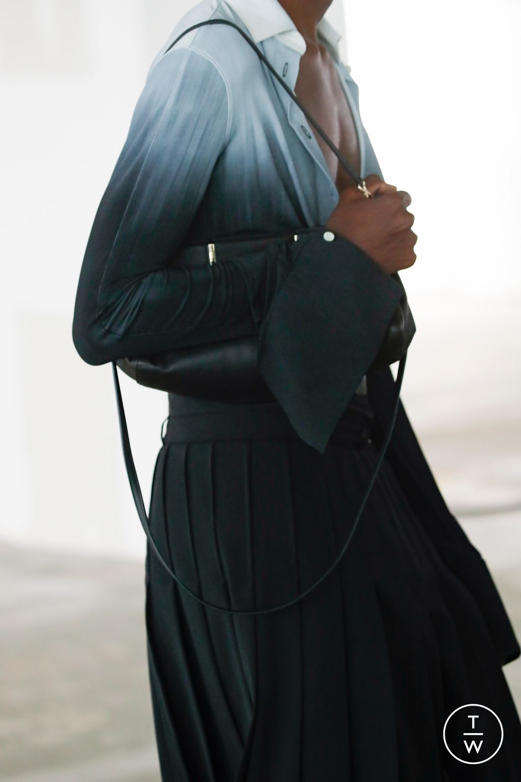 Fashion Week New York Spring/Summer 2023 look 4 from the Peter Do collection womenswear accessories