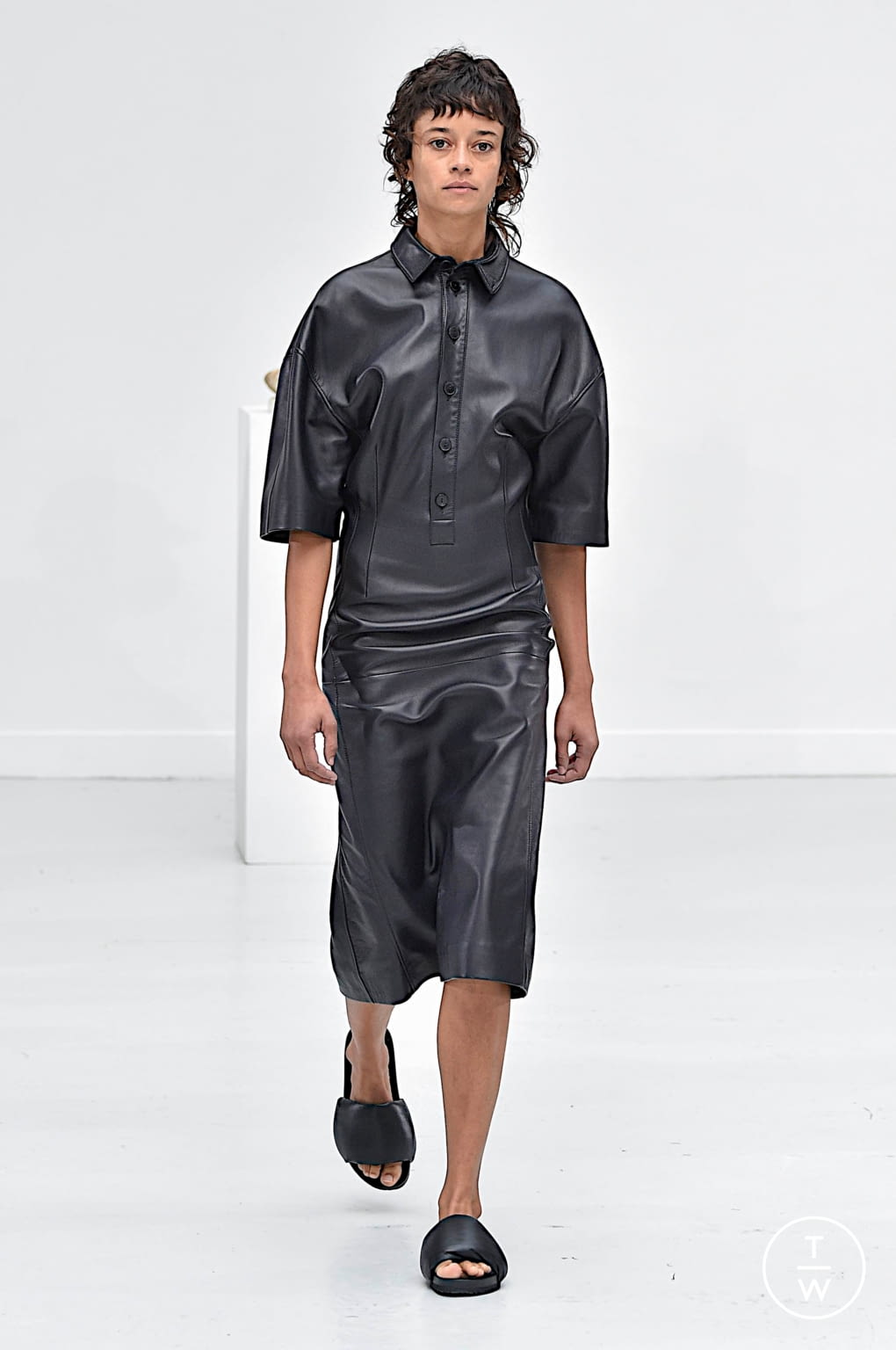 Fashion Week Paris Spring/Summer 2021 look 14 from the GAUCHERE collection womenswear