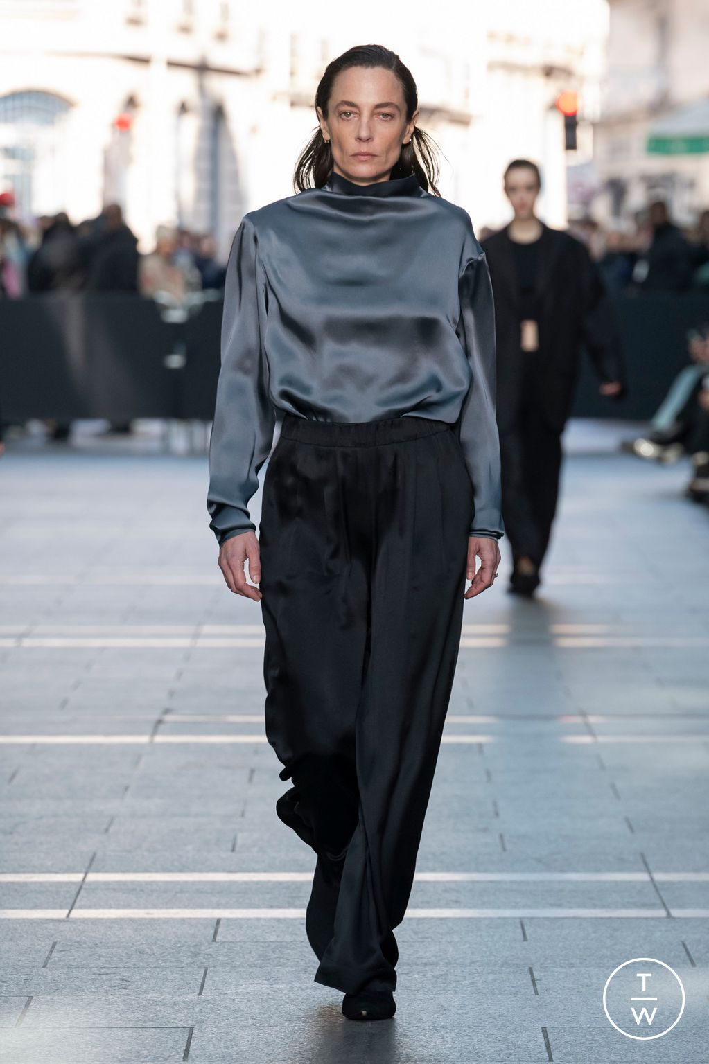 Fashion Week Paris Fall/Winter 2023 look 13 from the GAUCHERE collection womenswear