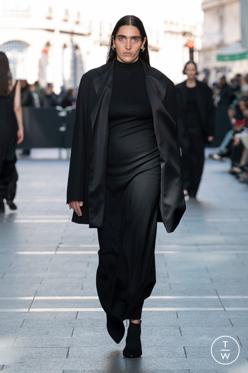 Fashion Week Paris Fall/Winter 2023 look 20 from the GAUCHERE collection womenswear