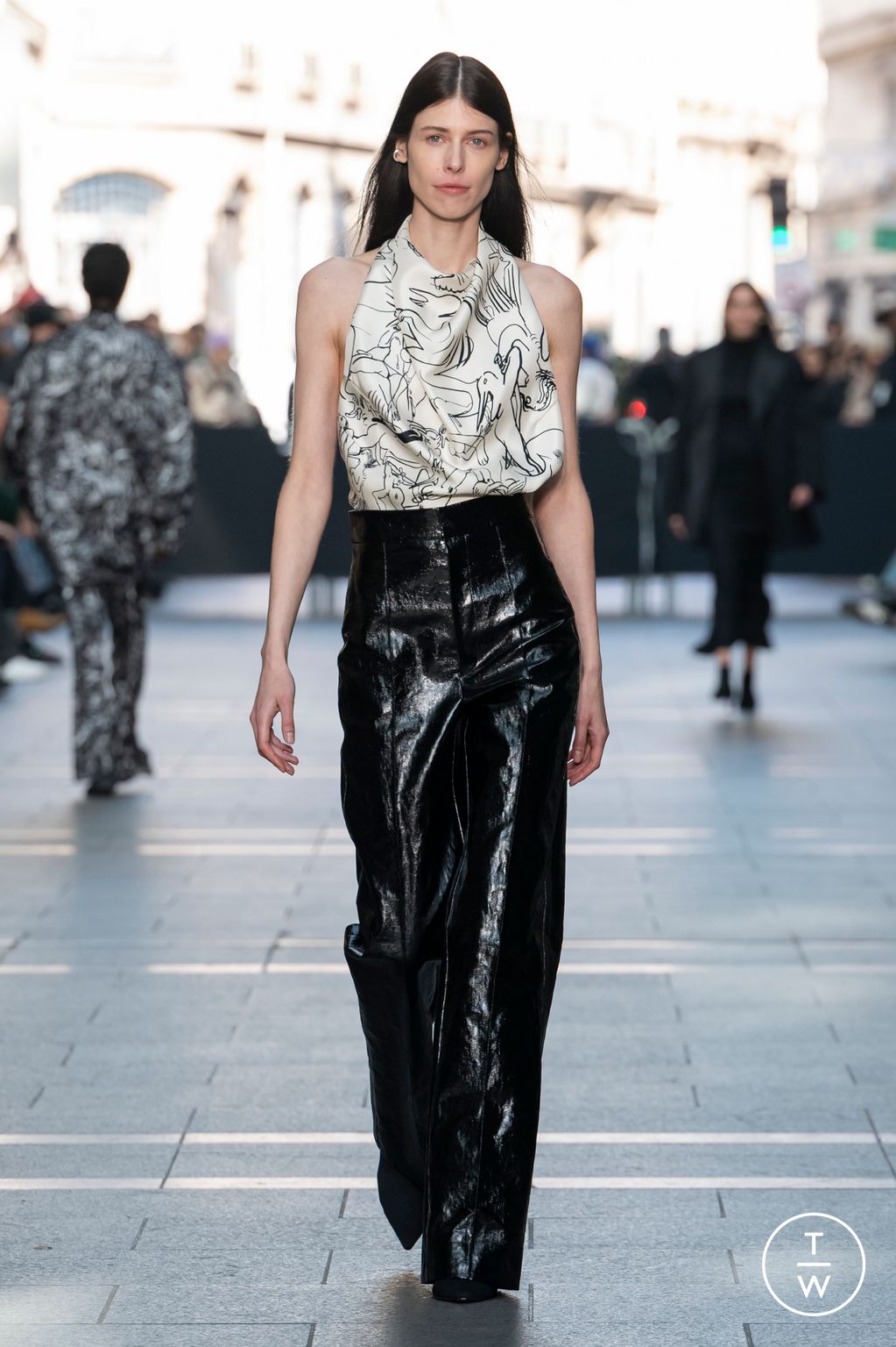 Fashion Week Paris Fall/Winter 2023 look 23 from the GAUCHERE collection womenswear