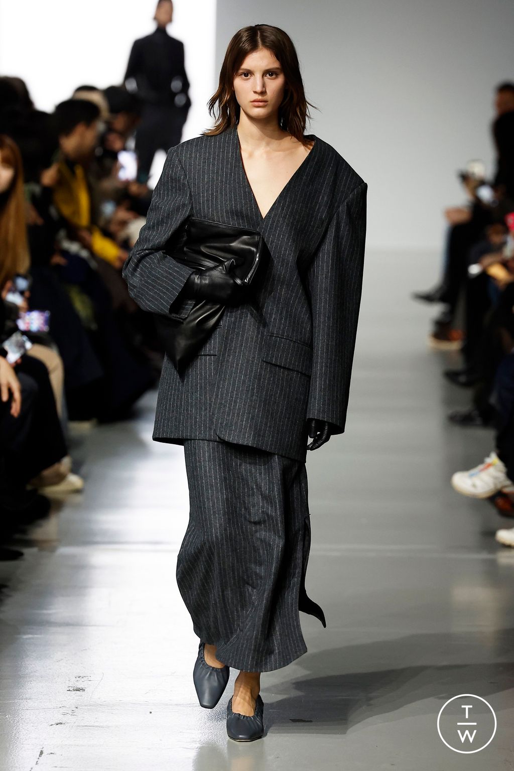 Fashion Week Paris Fall/Winter 2024 look 1 de la collection GAUCHERE womenswear