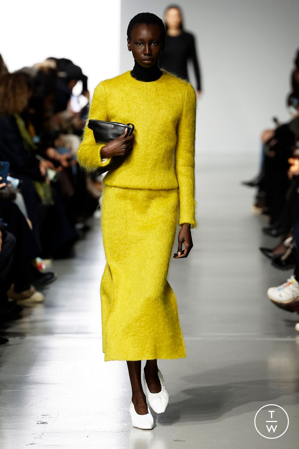 Fashion Week Paris Fall/Winter 2024 look 9 de la collection GAUCHERE womenswear