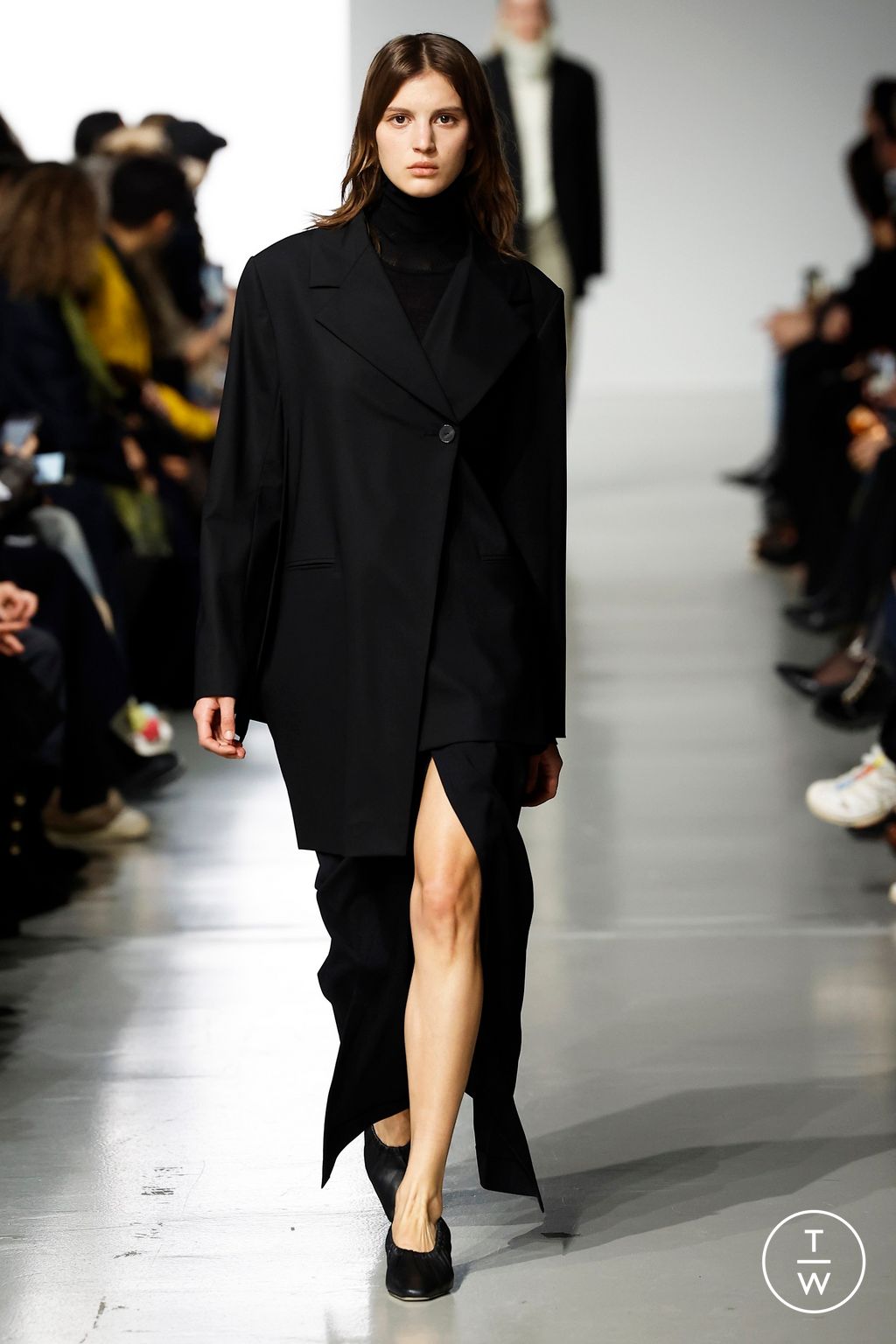 Fashion Week Paris Fall/Winter 2024 look 17 from the GAUCHERE collection 女装