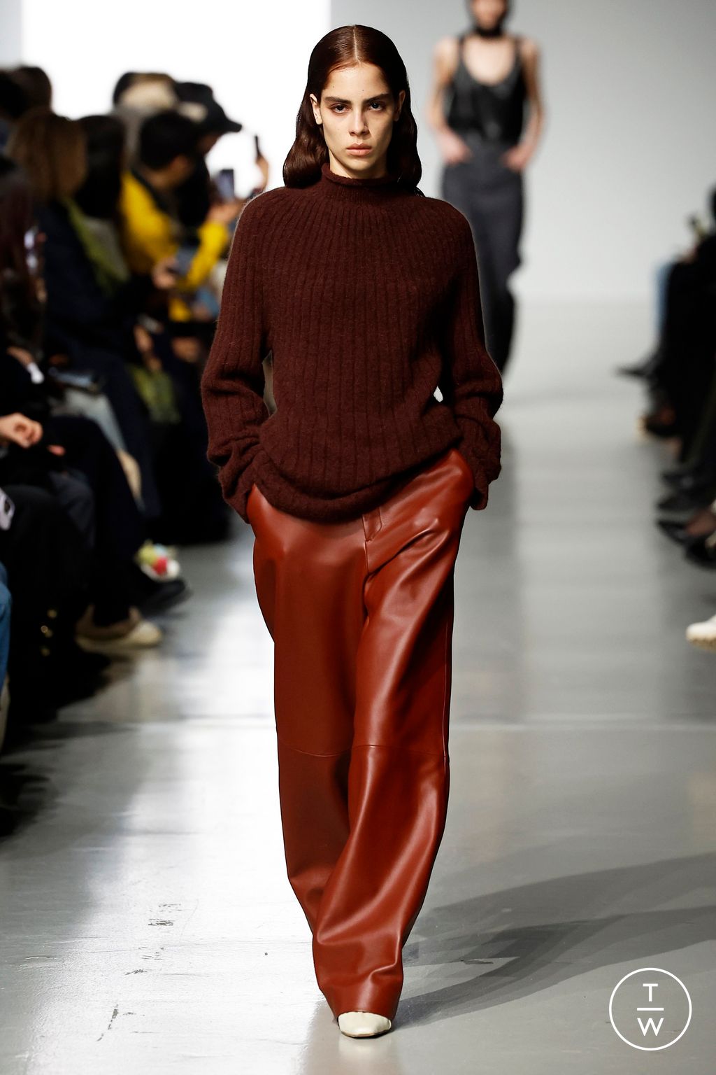 Fashion Week Paris Fall/Winter 2024 look 24 from the GAUCHERE collection womenswear