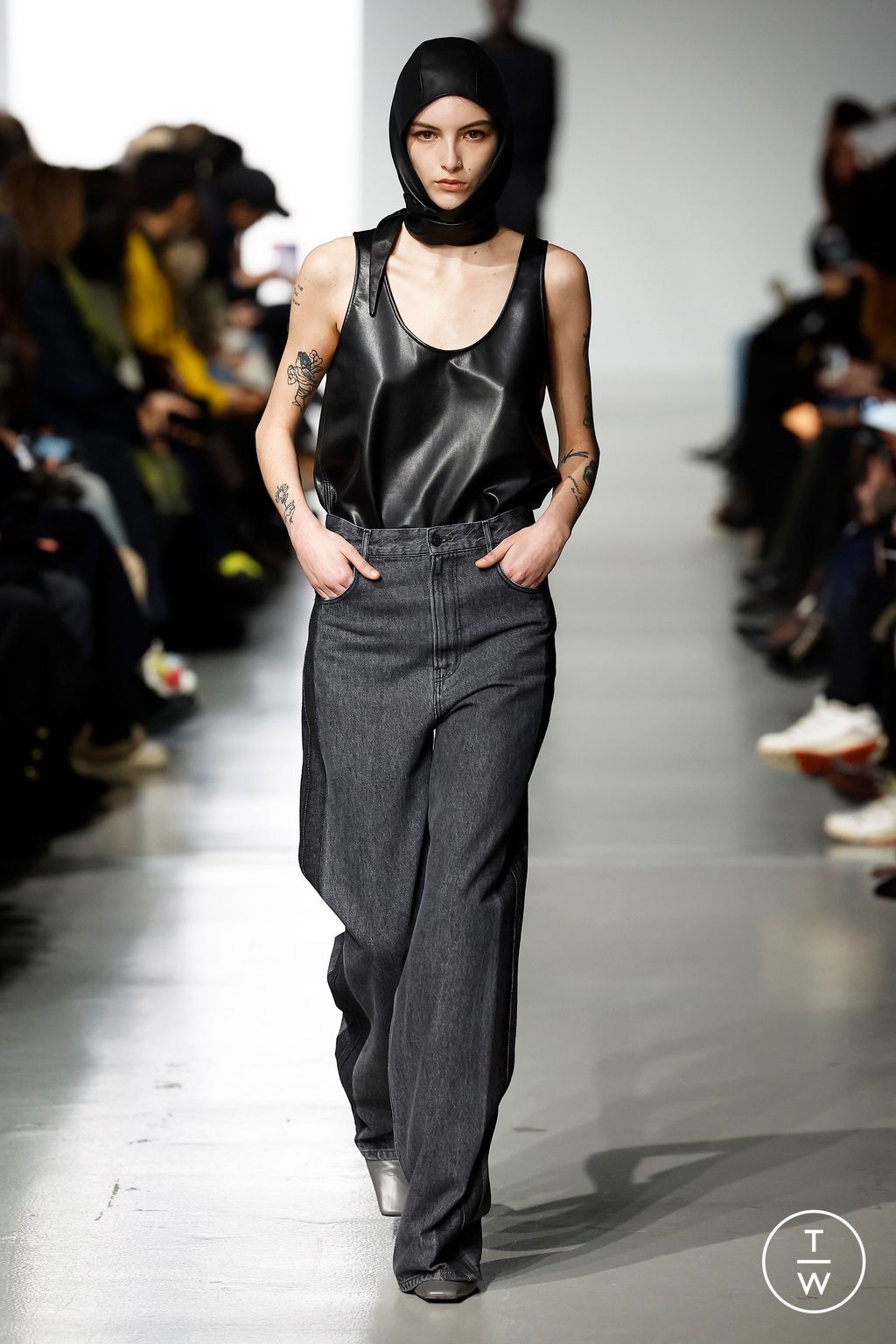 Fashion Week Paris Fall/Winter 2024 look 25 from the GAUCHERE collection womenswear