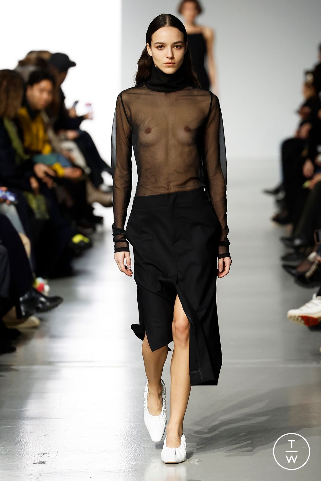 Fashion Week Paris Fall/Winter 2024 look 33 from the GAUCHERE collection 女装