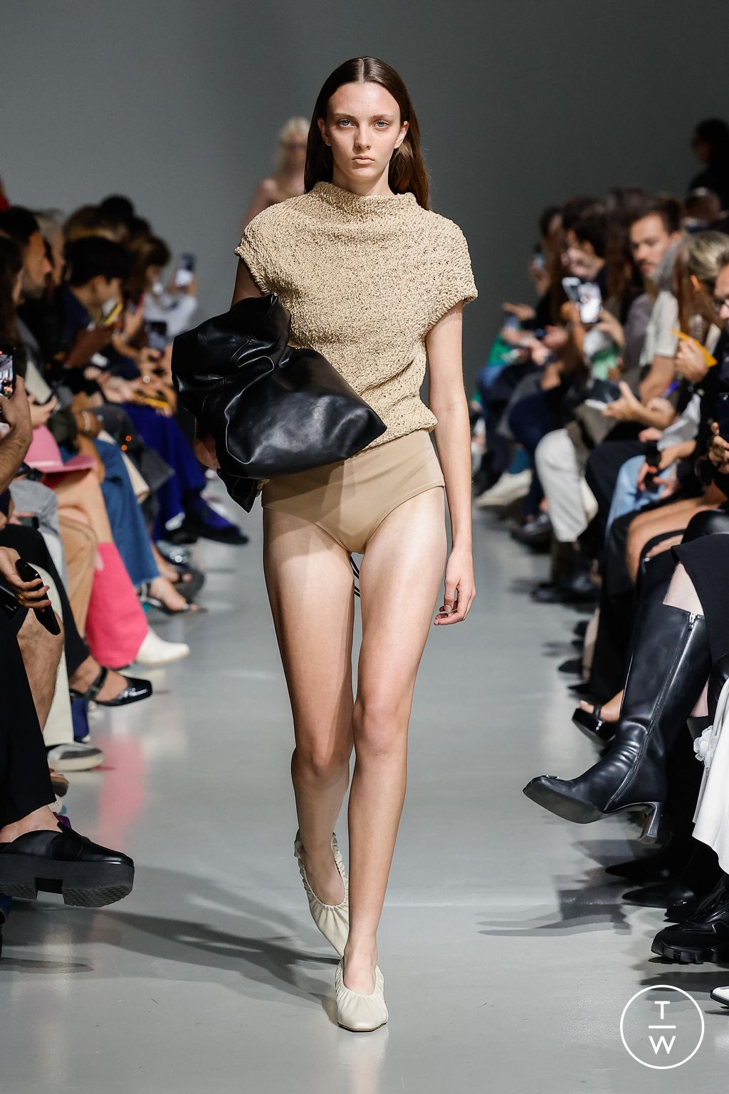 Fashion Week Paris Spring/Summer 2024 look 13 from the GAUCHERE collection womenswear