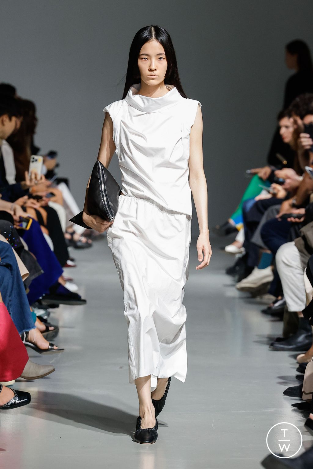 Fashion Week Paris Spring/Summer 2024 look 23 from the GAUCHERE collection womenswear
