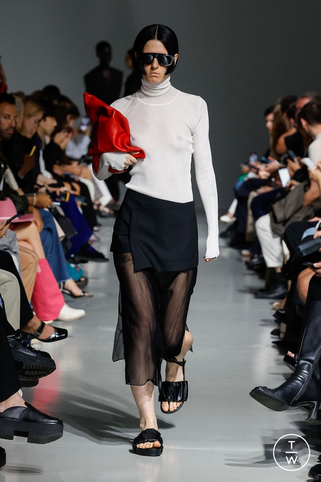 Fashion Week Paris Spring/Summer 2024 look 32 from the GAUCHERE collection womenswear