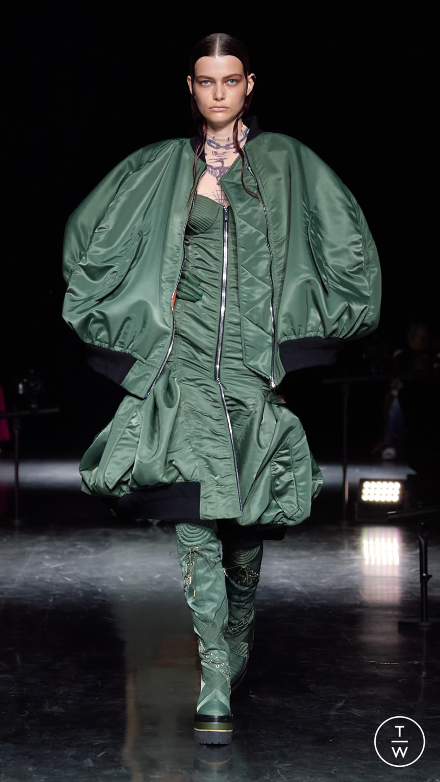 Fashion Week Paris Fall/Winter 2021 look 9 from the Jean Paul Gaultier collection 高级定制