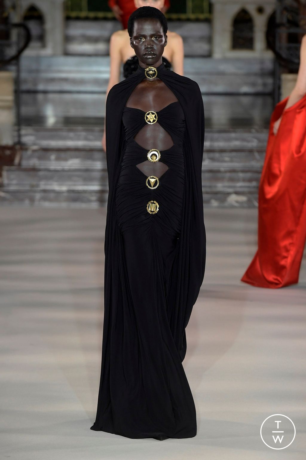 Fashion Week Paris Spring/Summer 2024 look 6 from the Gaurav Gupta collection couture