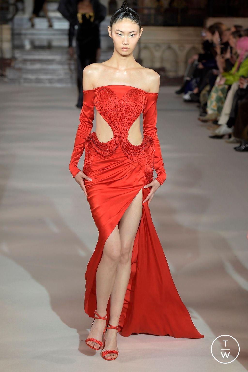 Fashion Week Paris Spring/Summer 2024 look 8 from the Gaurav Gupta collection couture