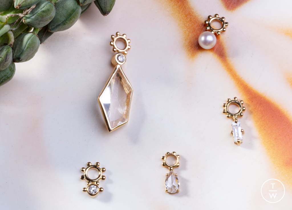 Fashion Week Paris Fall/Winter 2021 look 32 from the Gaya collection womenswear accessories