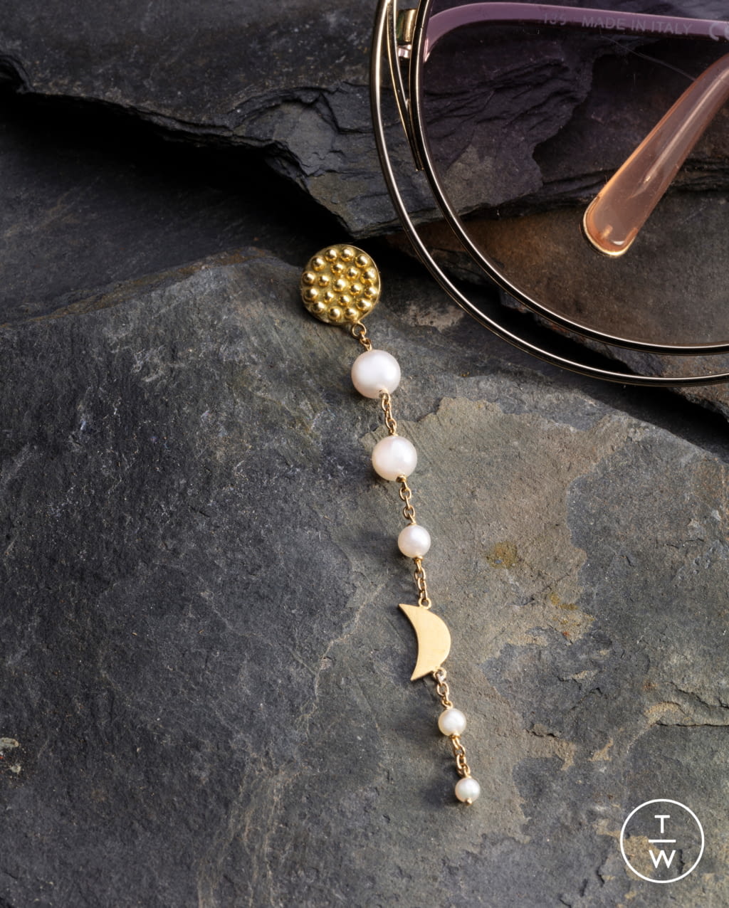 Fashion Week Paris Fall/Winter 2021 look 44 from the Gaya collection womenswear accessories