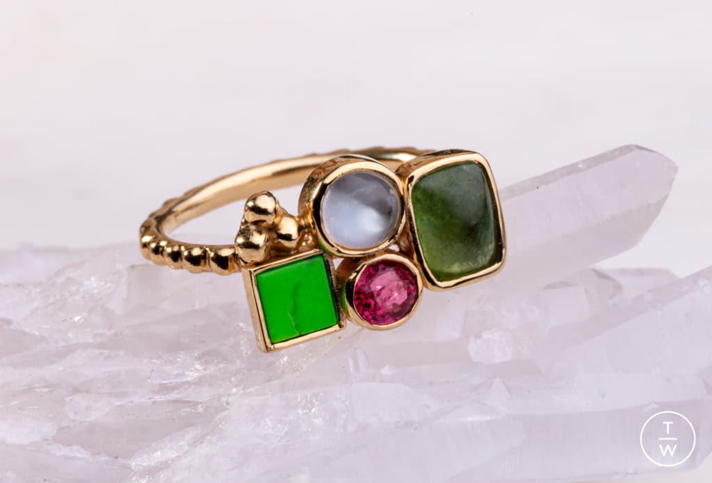 Fashion Week Paris Fall/Winter 2021 look 51 de la collection Gaya womenswear accessories