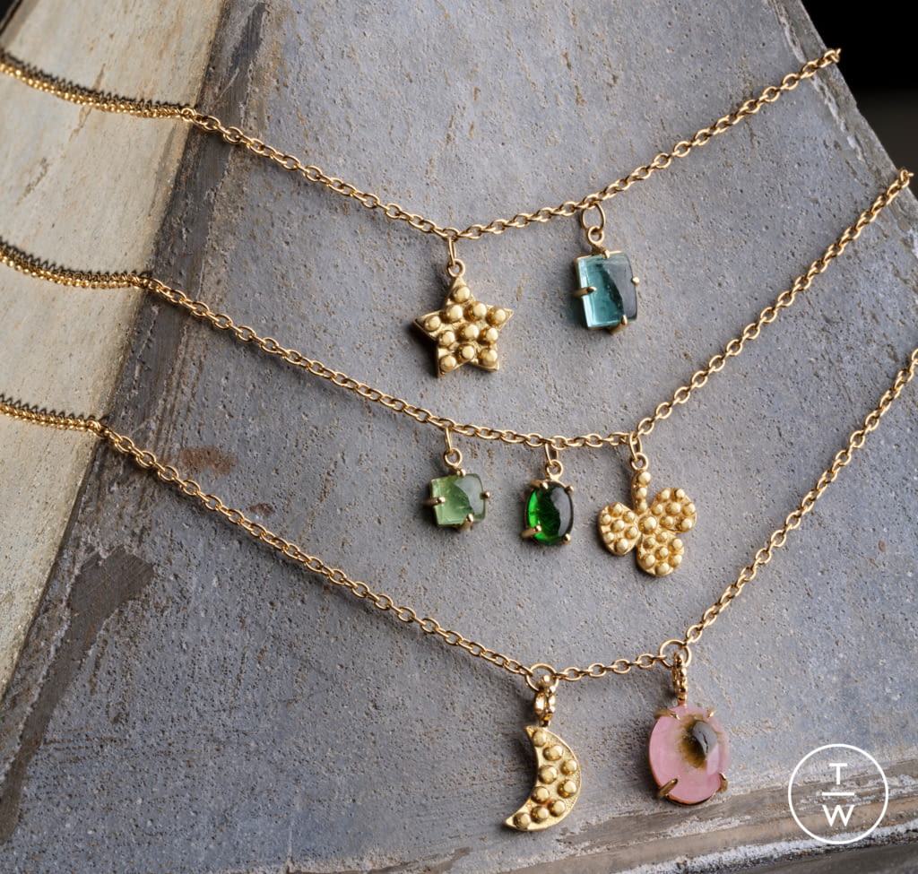 Fashion Week Paris Fall/Winter 2021 look 53 de la collection Gaya womenswear accessories