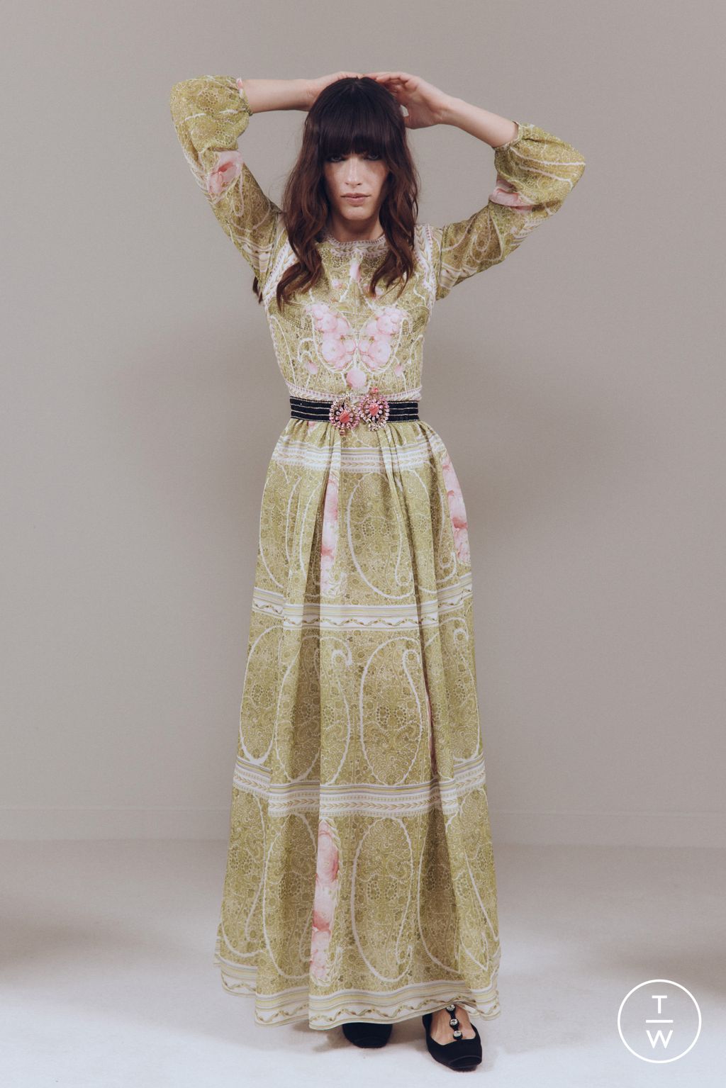 Fashion Week Paris Pre-Fall 2024 look 23 from the Giambattista Valli collection womenswear