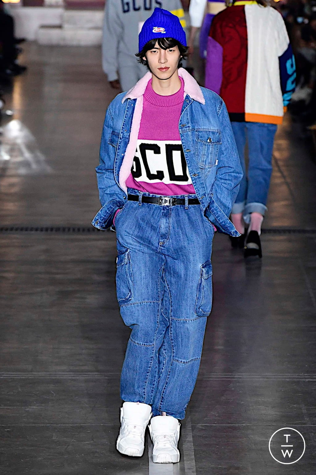 Fashion Week Milan Fall/Winter 2019 look 18 from the GCDS collection 女装