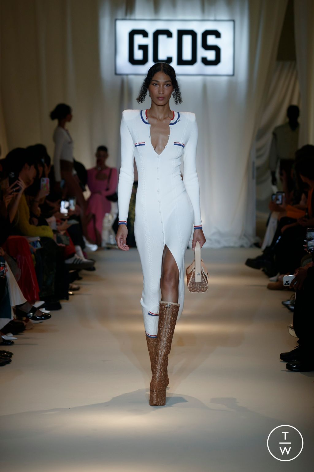 Fashion Week Milan Spring/Summer 2024 look 3 de la collection GCDS womenswear