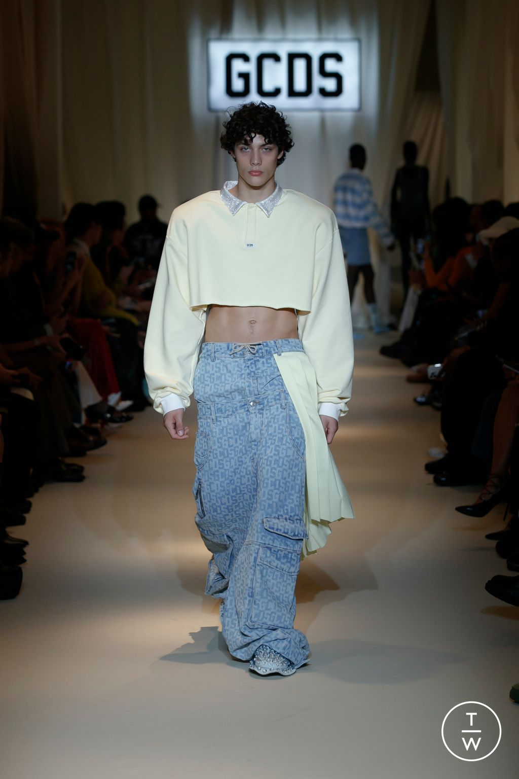 Fashion Week Milan Spring/Summer 2024 look 14 de la collection GCDS womenswear