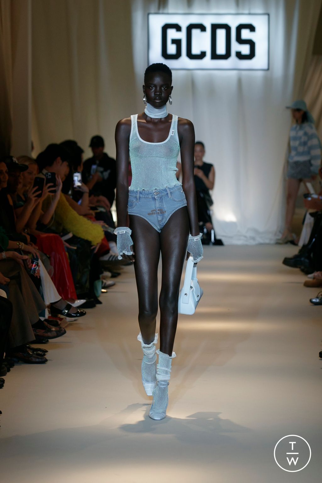 Fashion Week Milan Spring/Summer 2024 look 15 de la collection GCDS womenswear