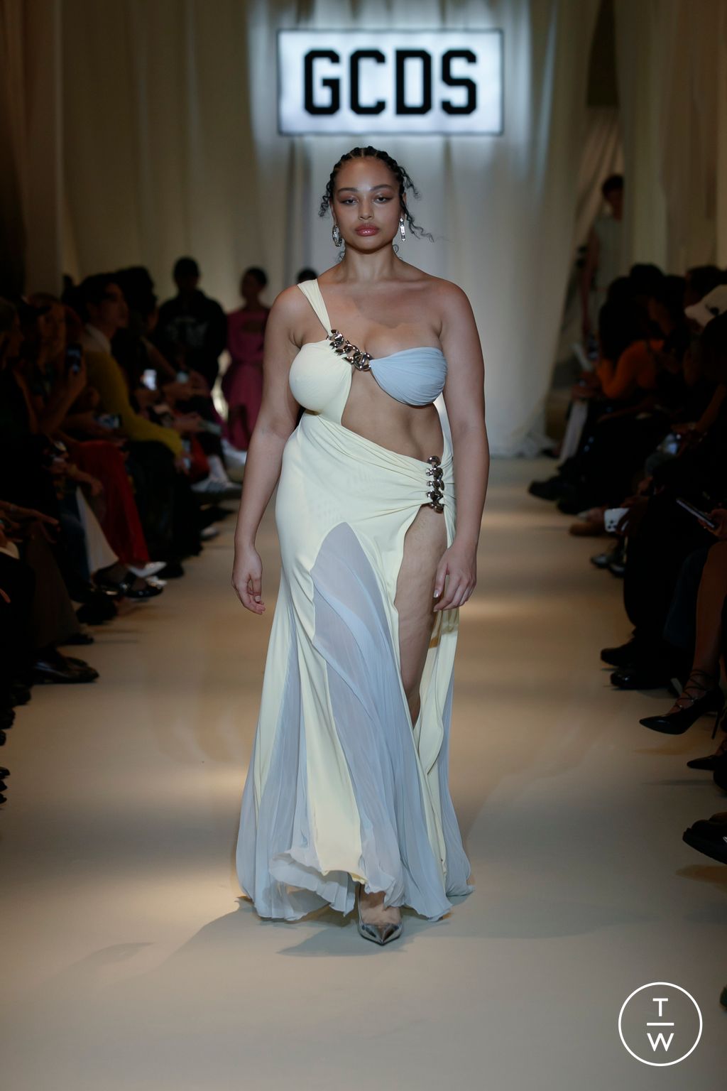 Fashion Week Milan Spring/Summer 2024 look 28 de la collection GCDS womenswear