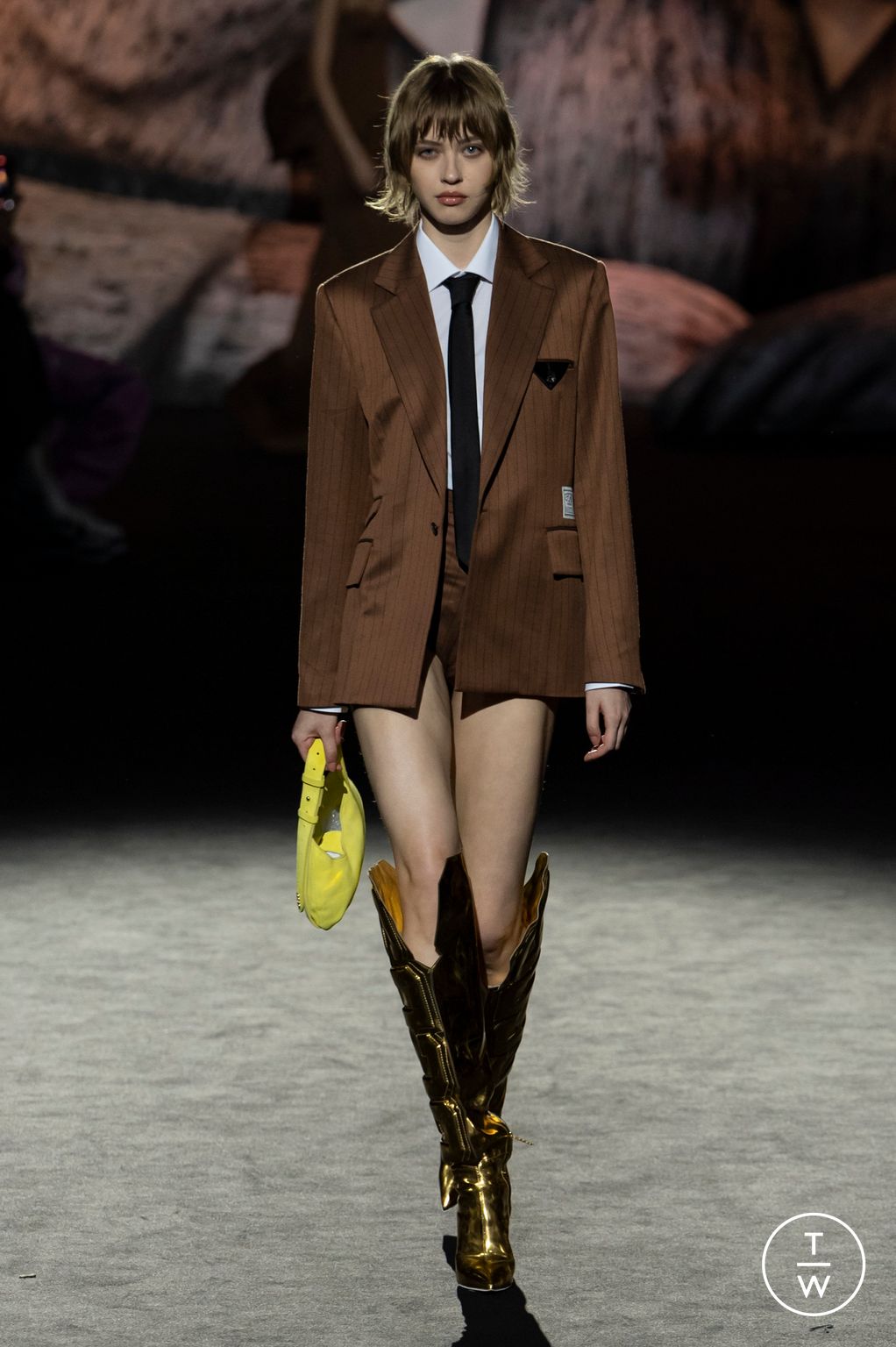 Fashion Week Milan Fall/Winter 2023 look 6 from the GCDS collection womenswear