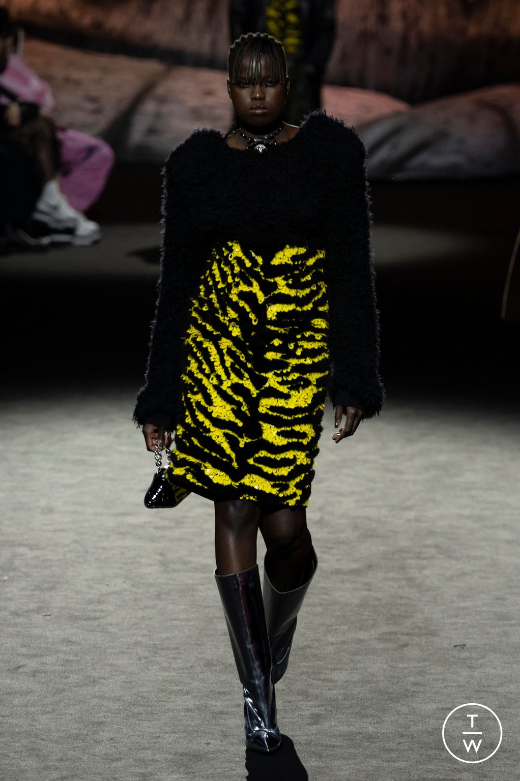 Fashion Week Milan Fall/Winter 2023 look 9 de la collection GCDS womenswear