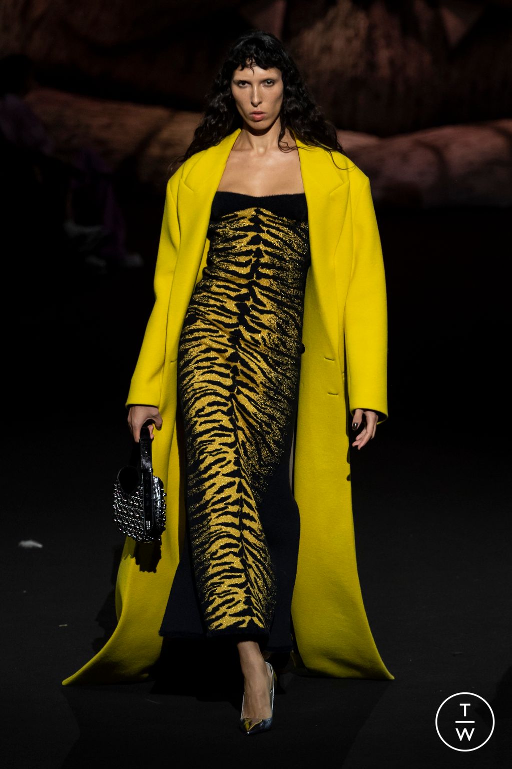 Fashion Week Milan Fall/Winter 2023 look 40 from the GCDS collection womenswear