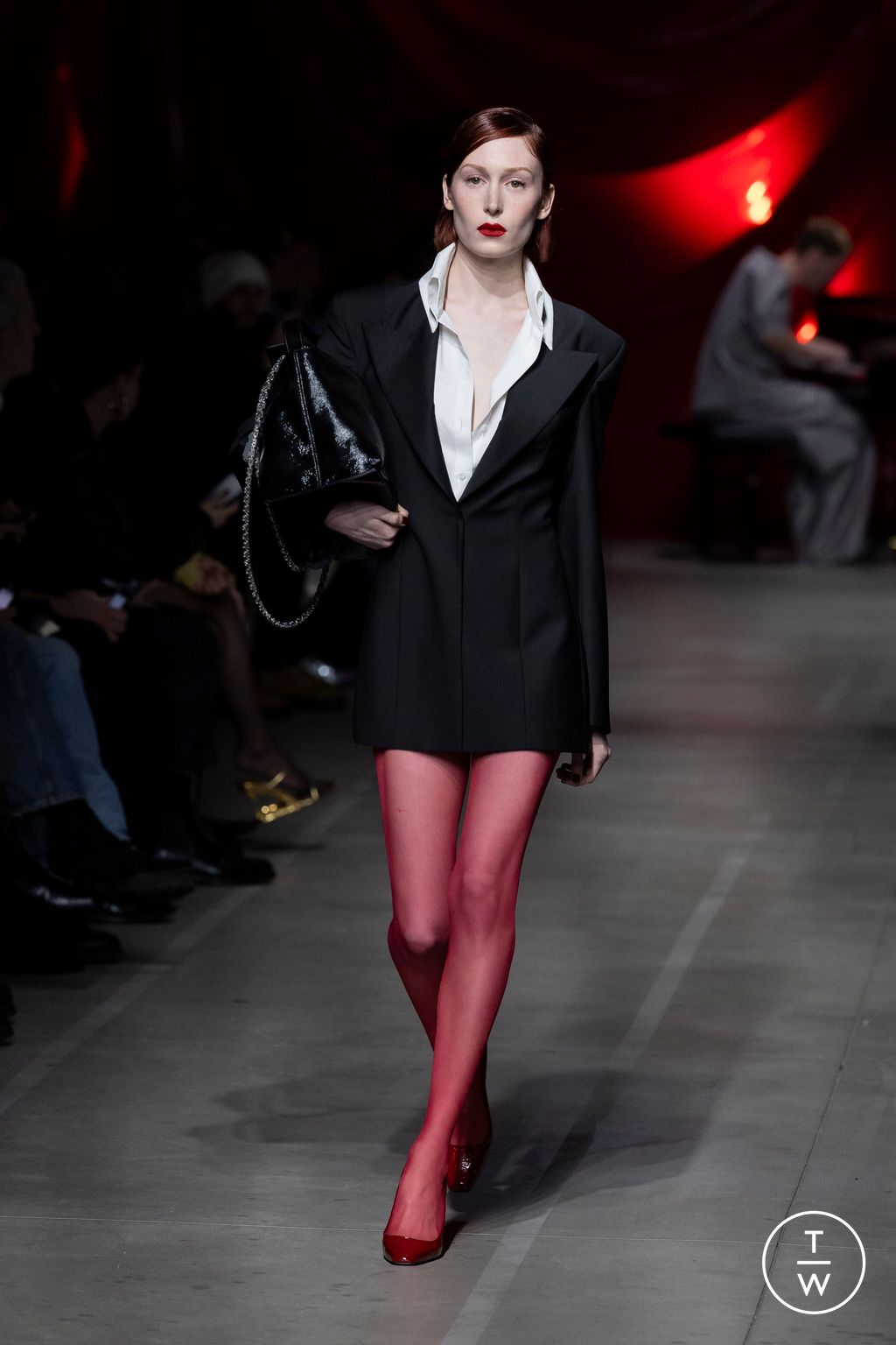 Fashion Week Milan Fall/Winter 2024 look 18 de la collection GCDS womenswear